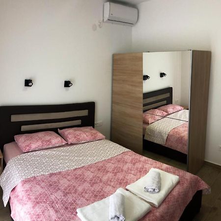 Apartmani Cupara Tivat Exterior foto